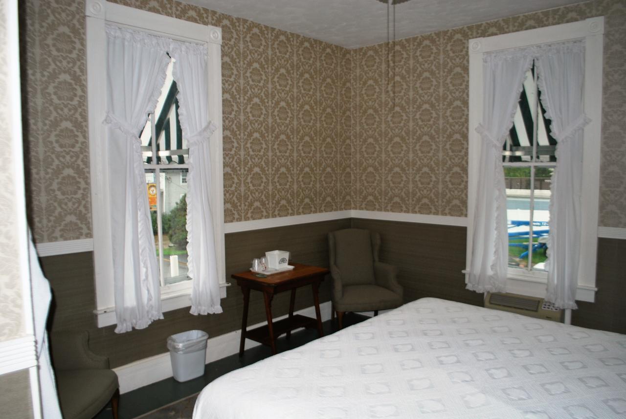 The Historic Park Hotel Put-in-Bay Esterno foto