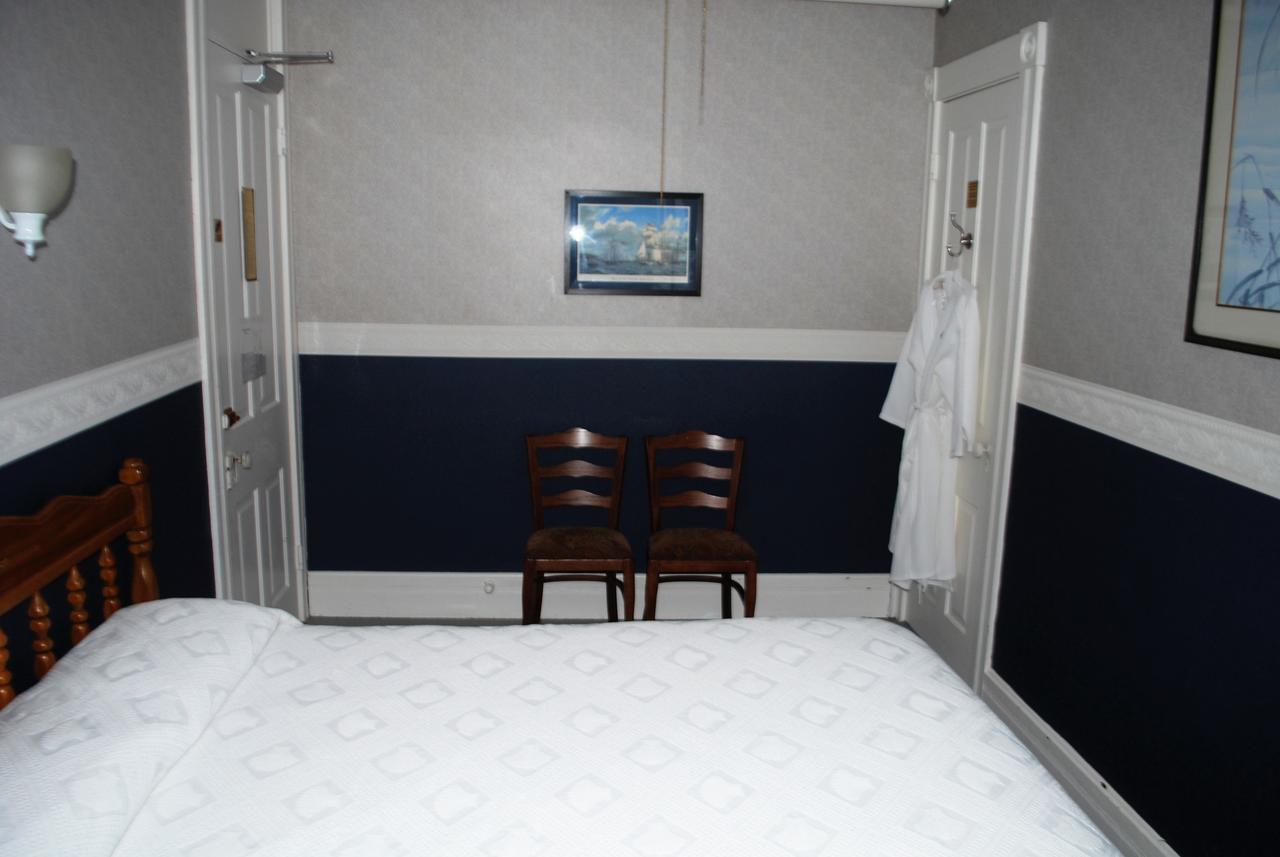 The Historic Park Hotel Put-in-Bay Esterno foto