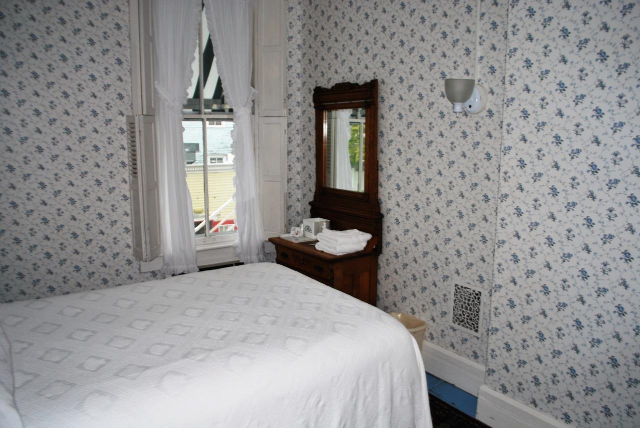 The Historic Park Hotel Put-in-Bay Esterno foto