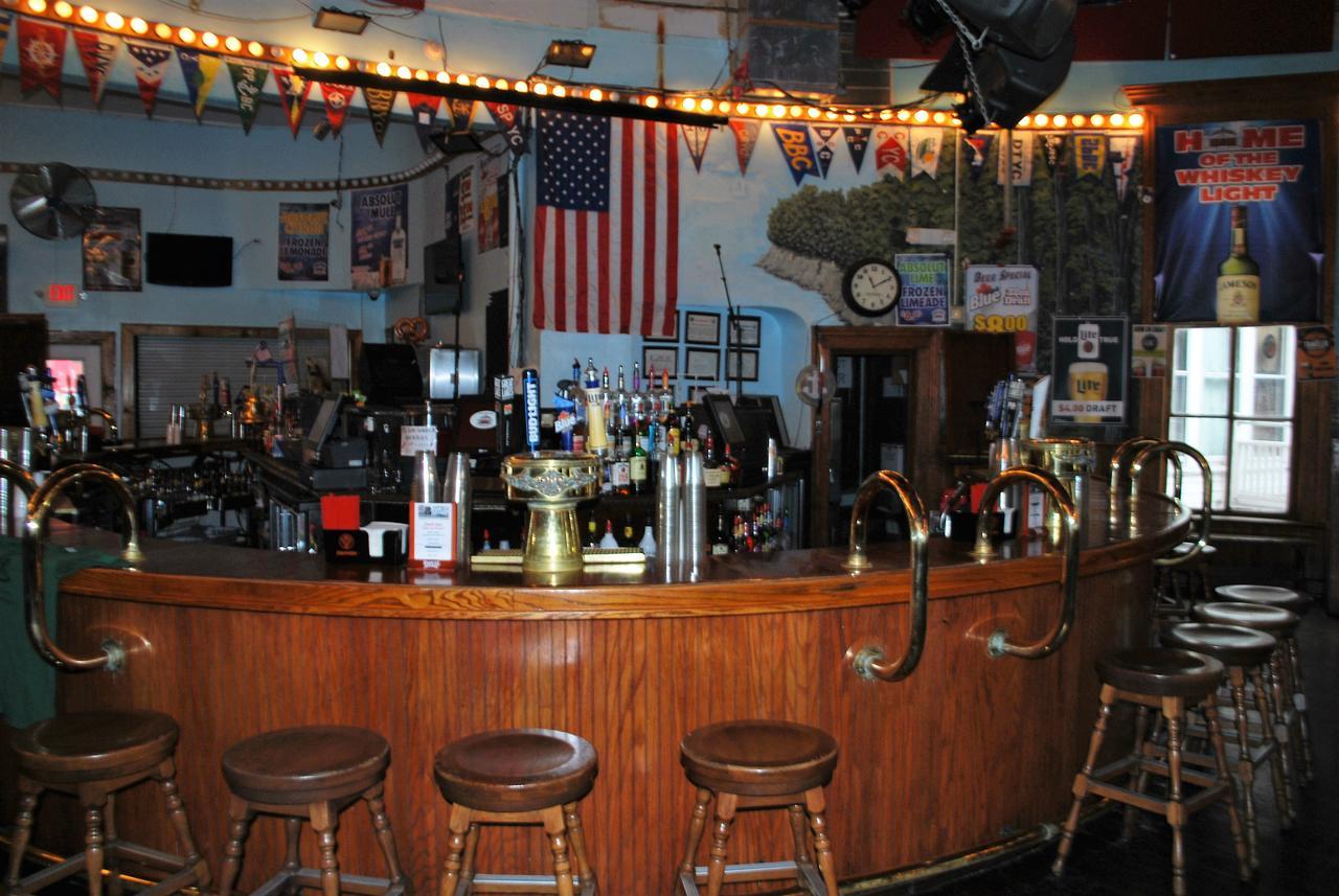 The Historic Park Hotel Put-in-Bay Esterno foto